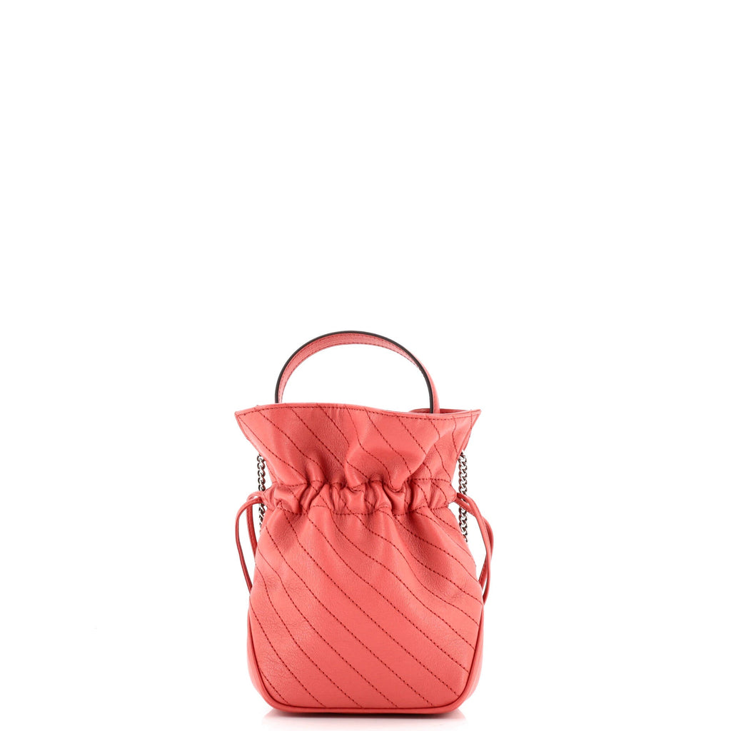 Blondie NM Bucket Bag Diagonal Quilted Leather Mini