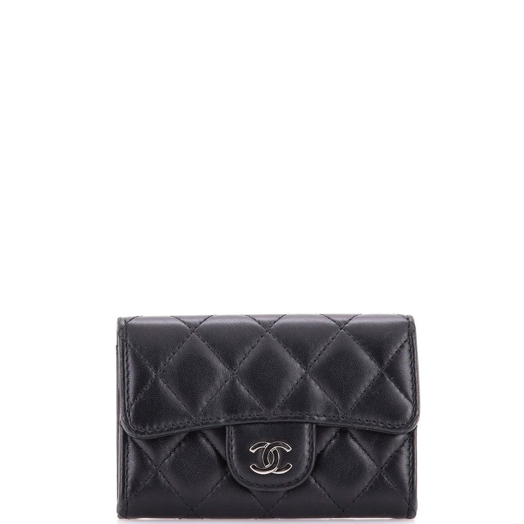 Classic Flap Card Case Quilted Lambskin