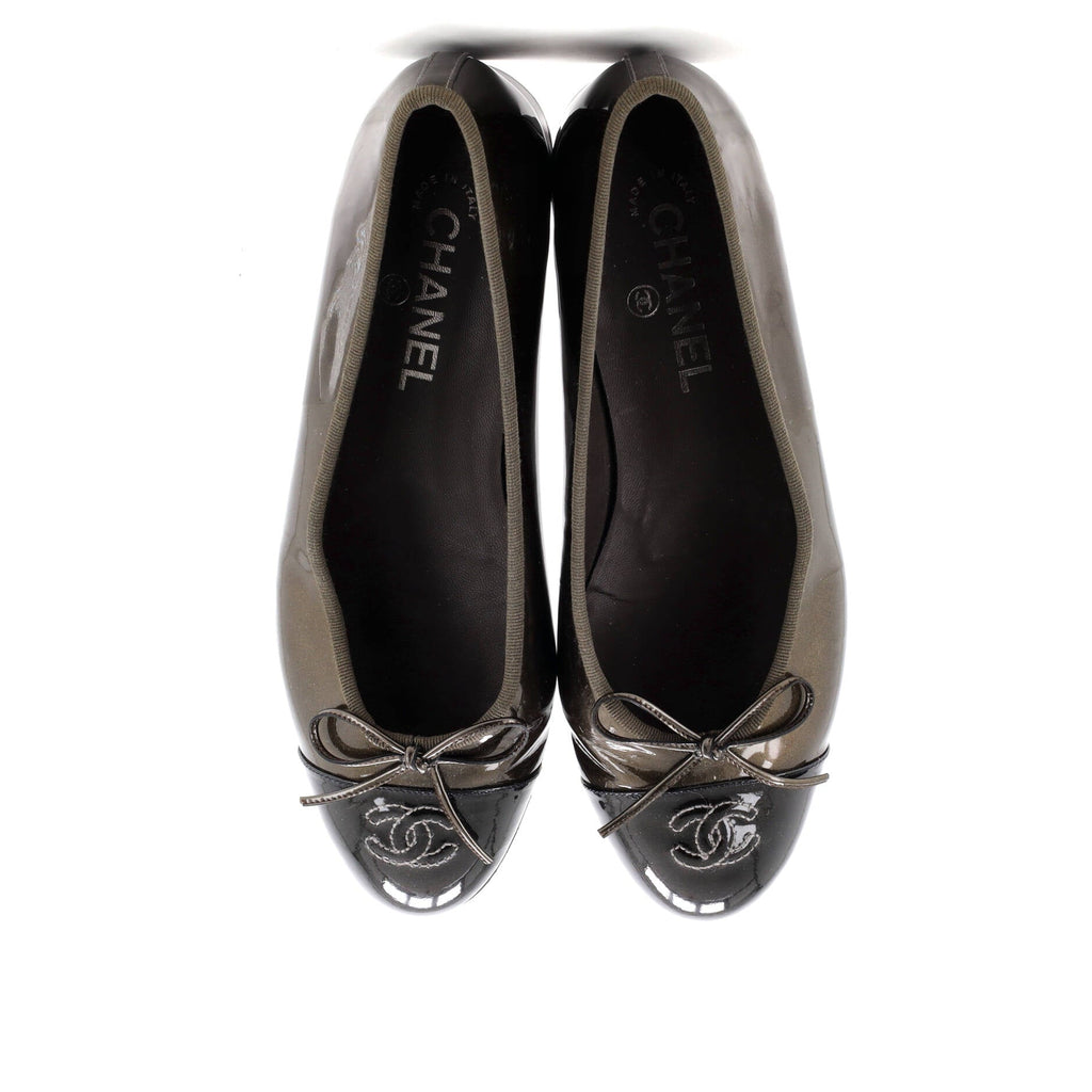 Women's CC Cap Toe Bow Ballerina Flats Patent