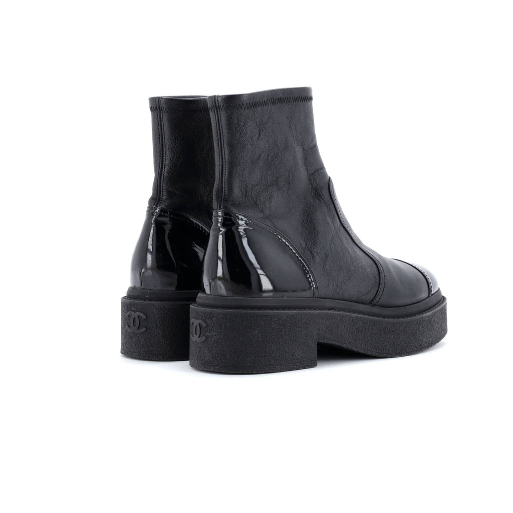 Women's CC Cap Toe Chelsea Boots Leather with Patent