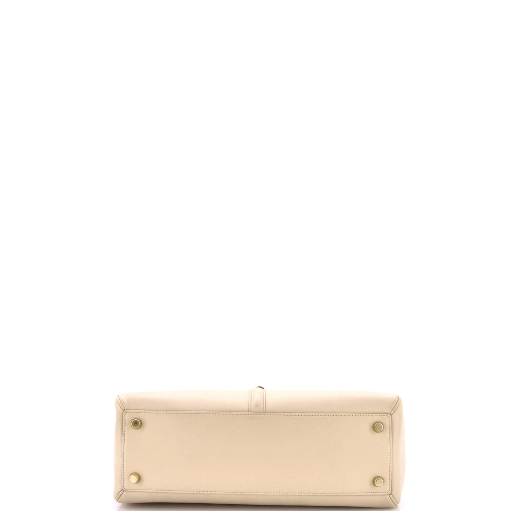 16 Top Handle Bag Smooth Calfskin Medium