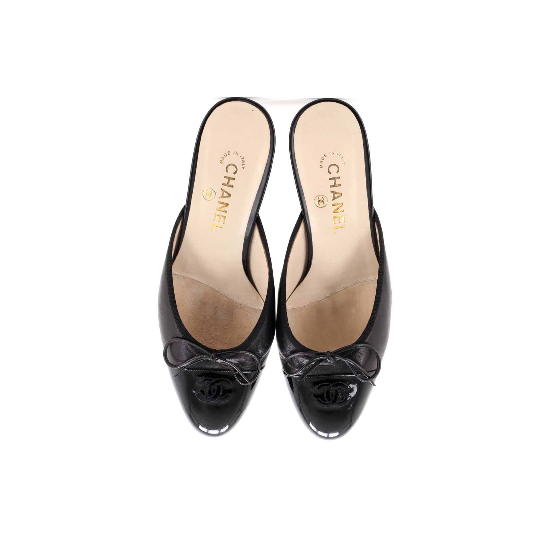 Women's CC Cap Toe Heeled Mules Leather with Patent