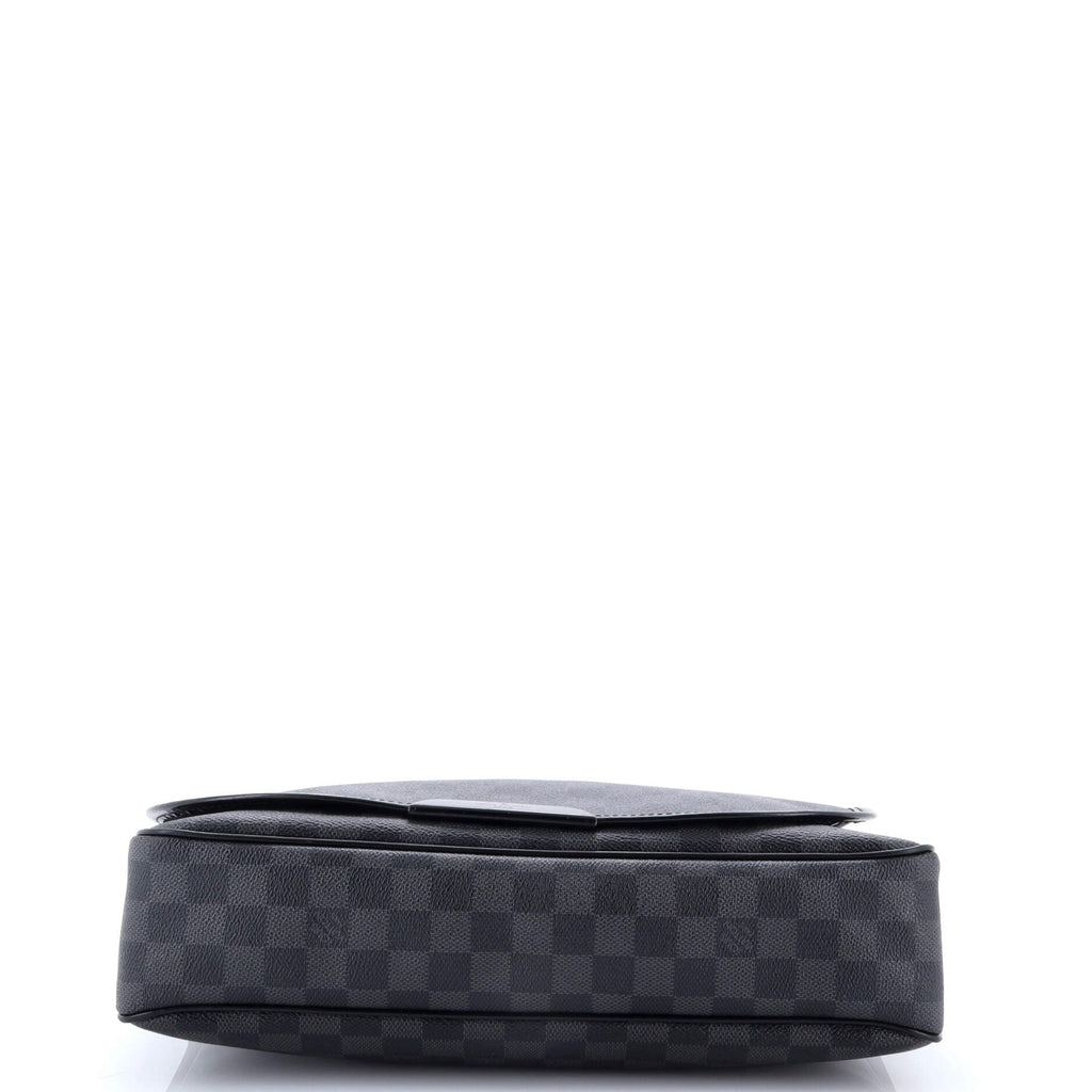 Daniel Messenger Bag Damier Graphite MM