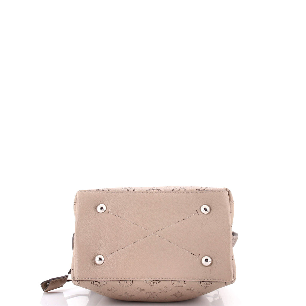 Muria Bucket Bag Mahina Leather