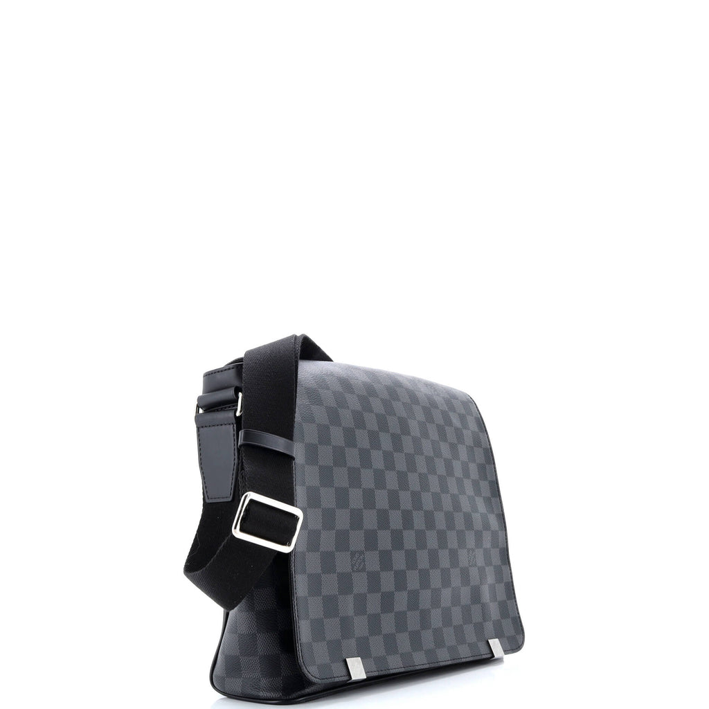 District NM Messenger Bag Damier Graphite MM