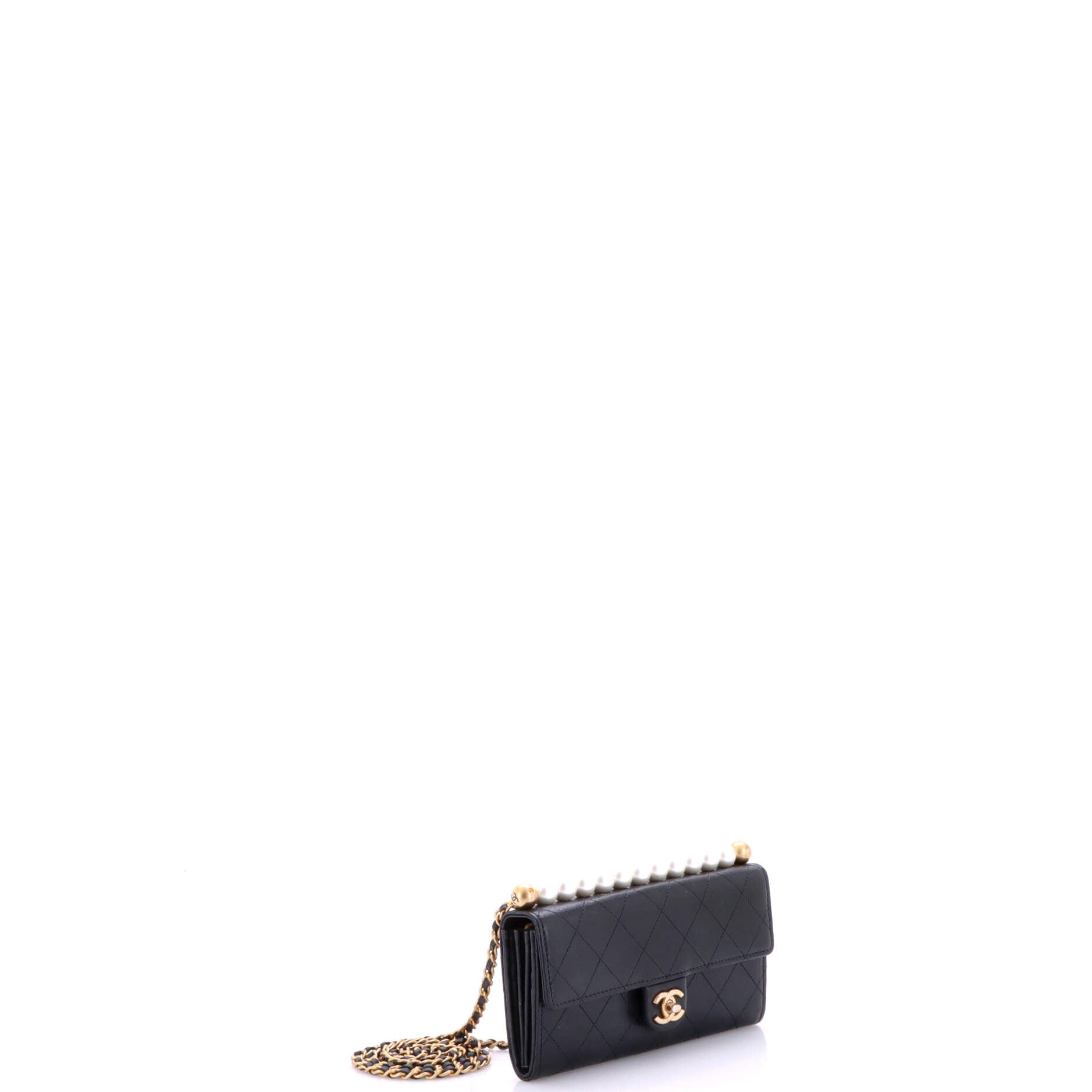 Chic Pearls Clutch with Chain Quilted Goatskin