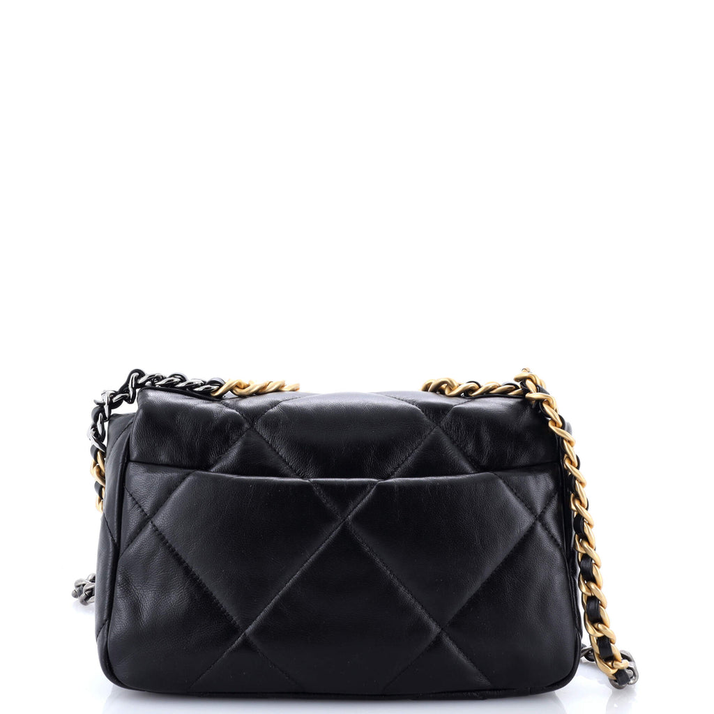 19 Flap Bag Quilted Leather Medium