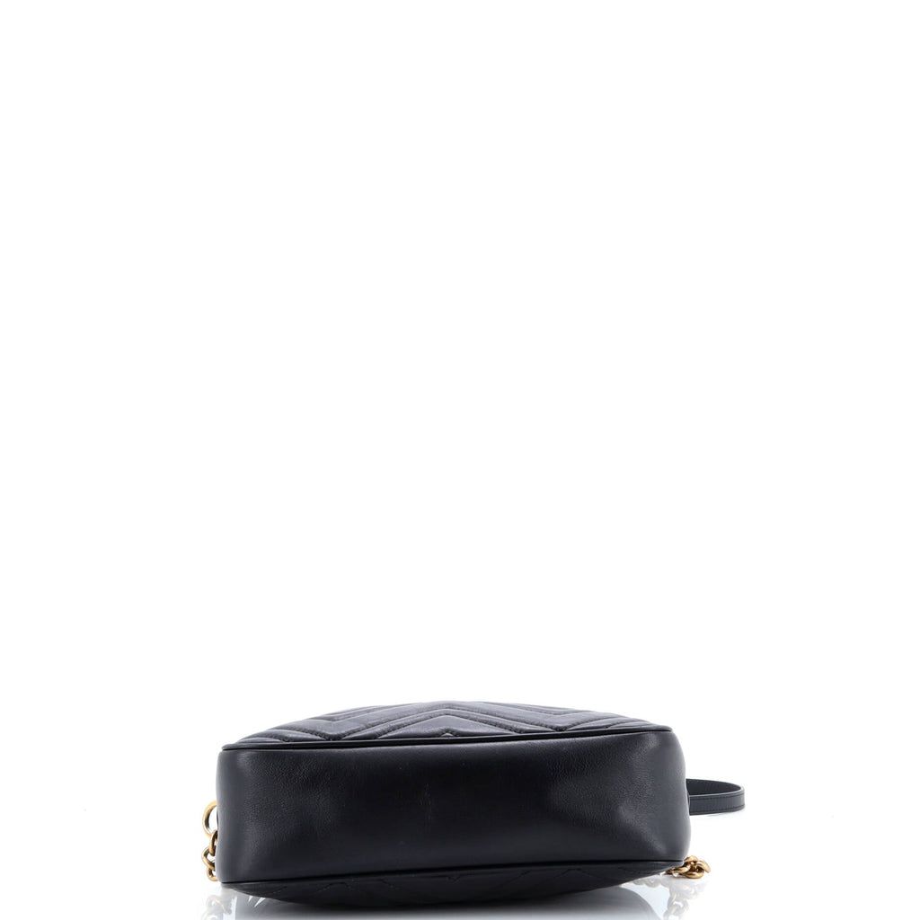 GG Marmont Shoulder Bag Matelasse Leather Small