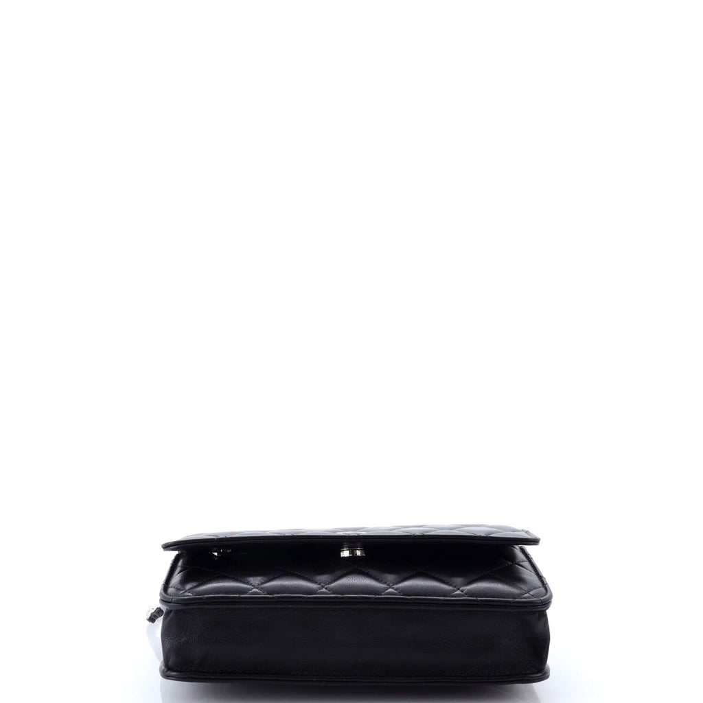 Wallet on Chain Quilted Lambskin