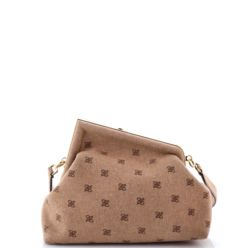 First Bag FF Karligraphy Flannel Medium
