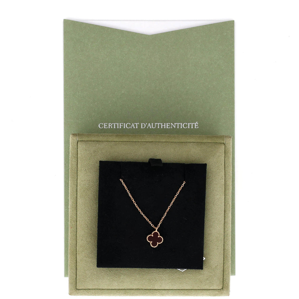 Sweet Alhambra Pendant Necklace 18K Rose Gold and Carnelian