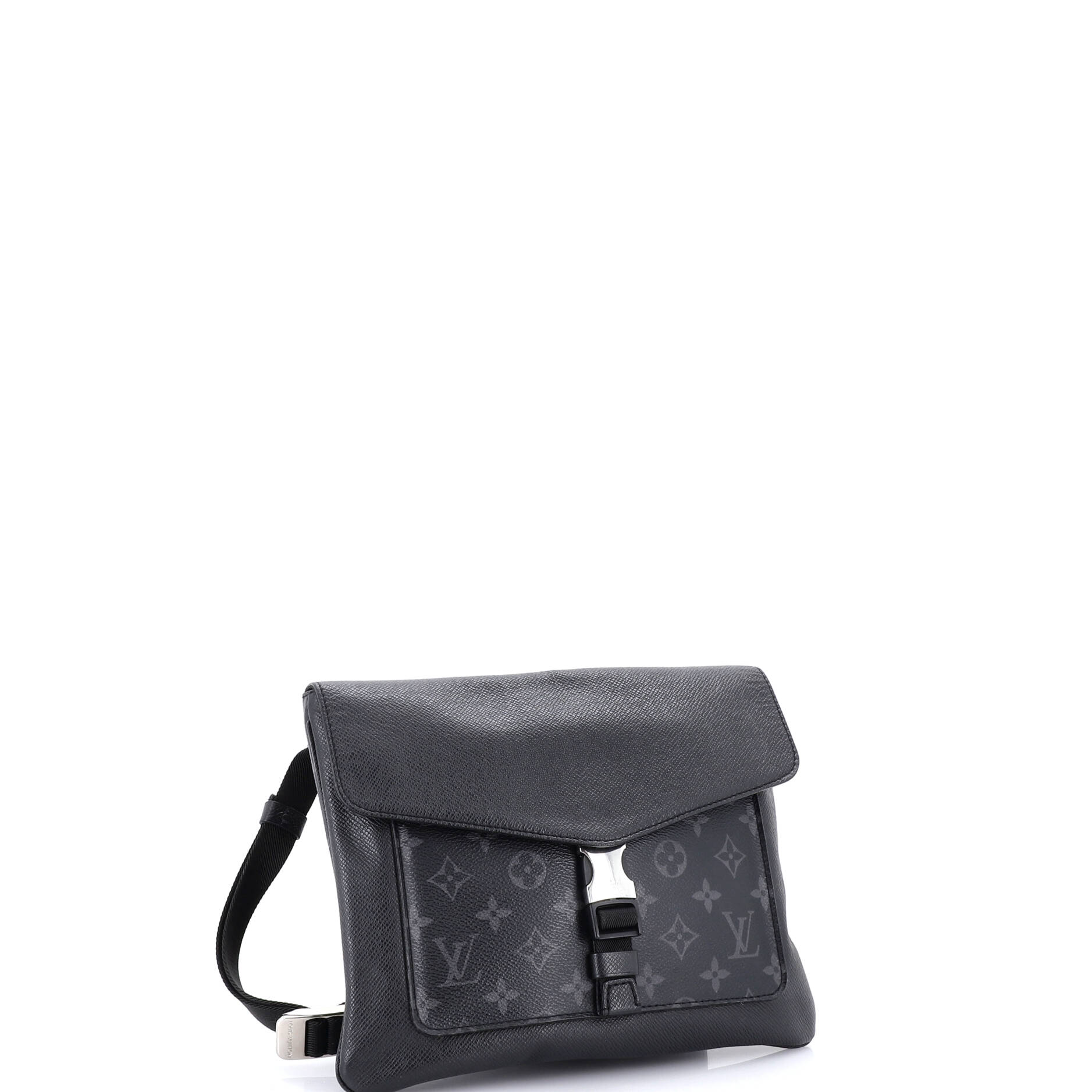 Outdoor Flap Messenger Monogram Taigarama