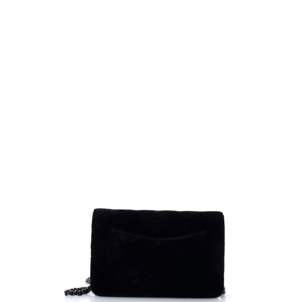Wallet on Chain Quilted Velvet