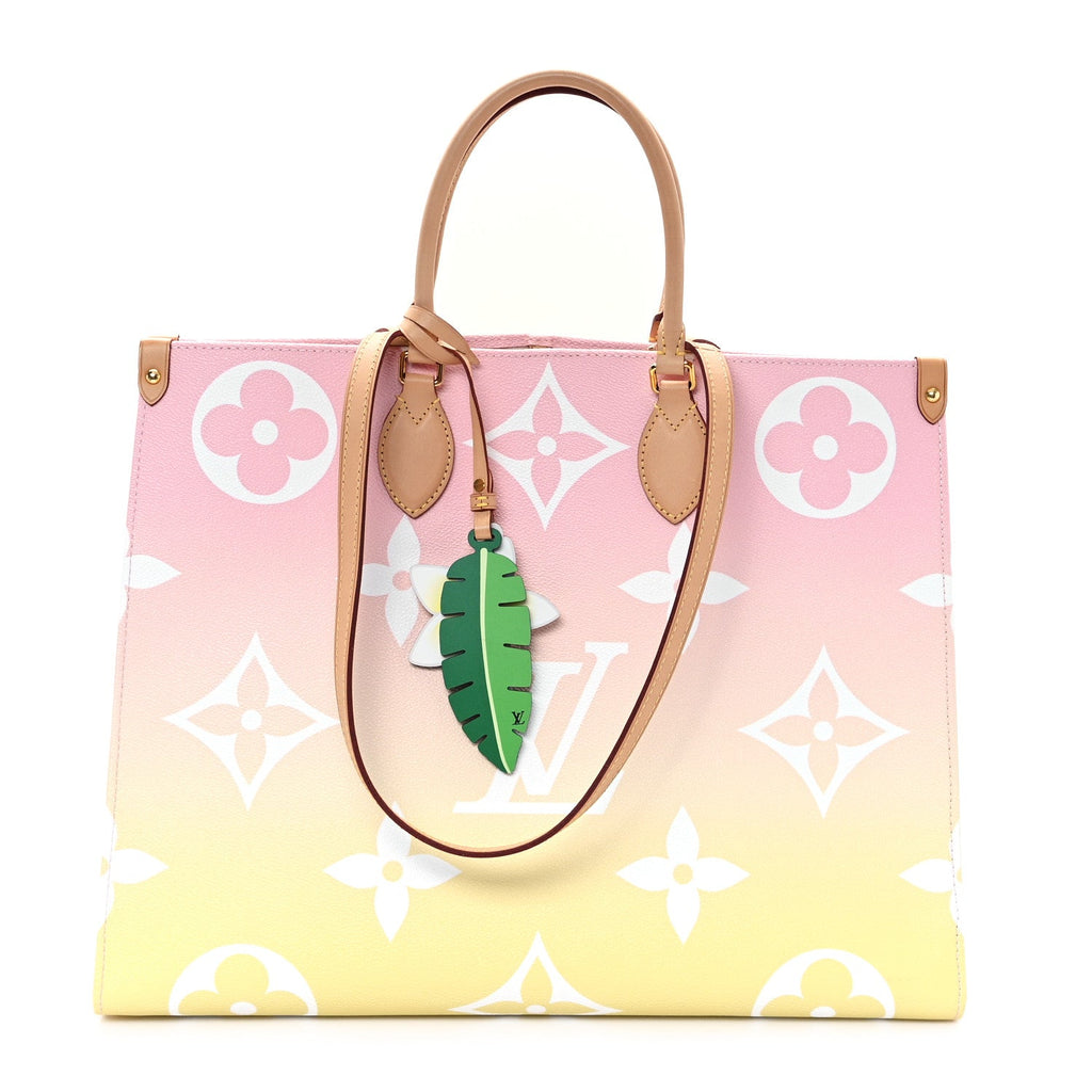 Monogram Giant By The Pool OnTheGo GM Light Pink