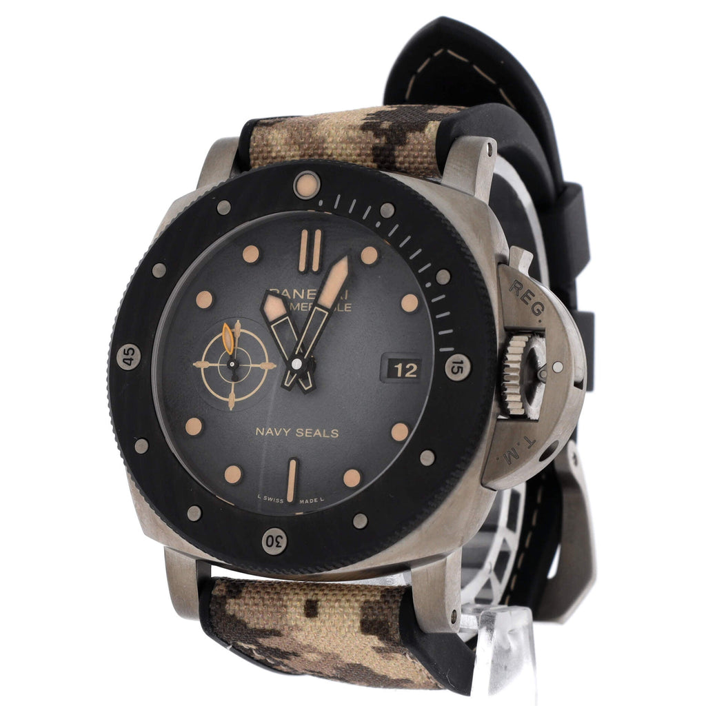Submersible Navy Seals Titanio Limited Edition Automatic Watch Brushed Titanium with Carbotech 47