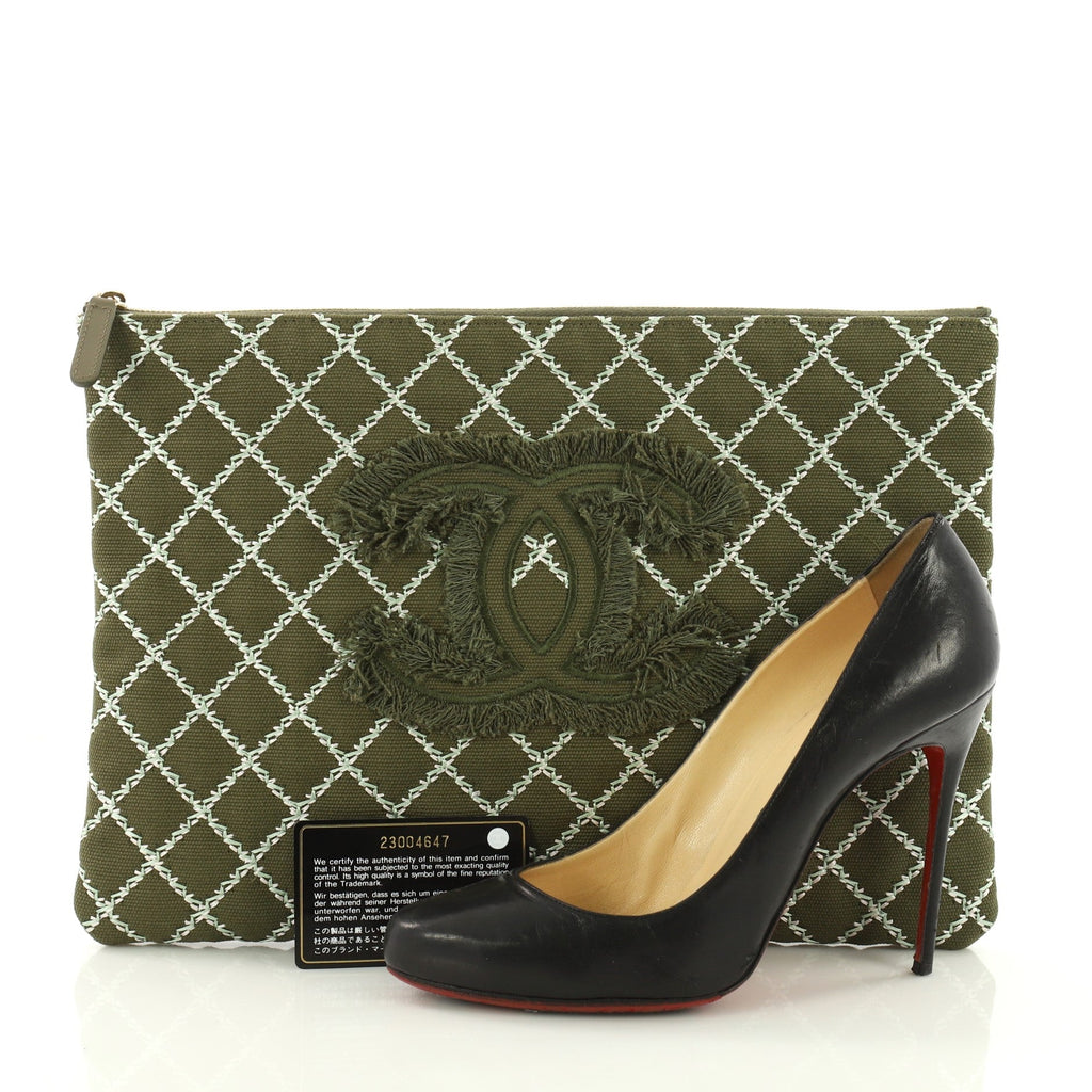 O Case Clutch Quilted Tweed Large