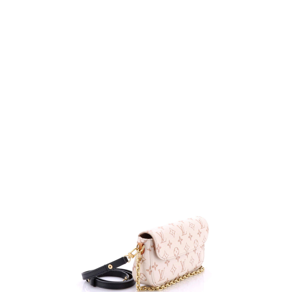 Ivy Wallet on Chain Monogram Dune Canvas