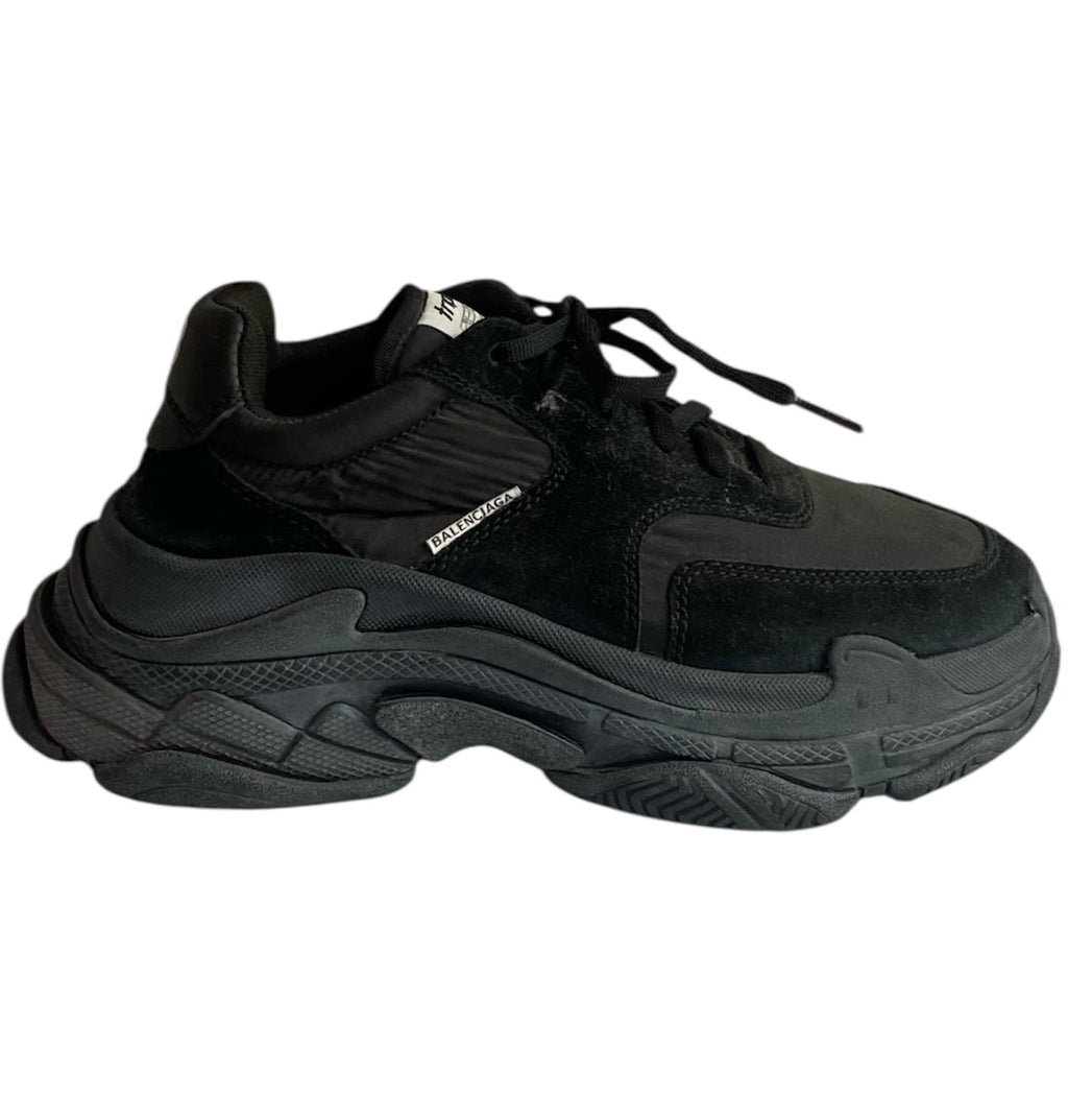 Balenciaga Black Triple S Sneaker - US 9