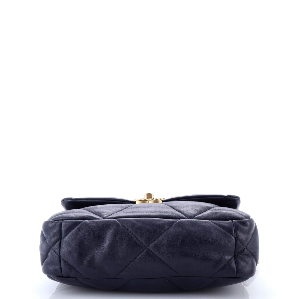 19 Flap Bag Quilted Leather Medium