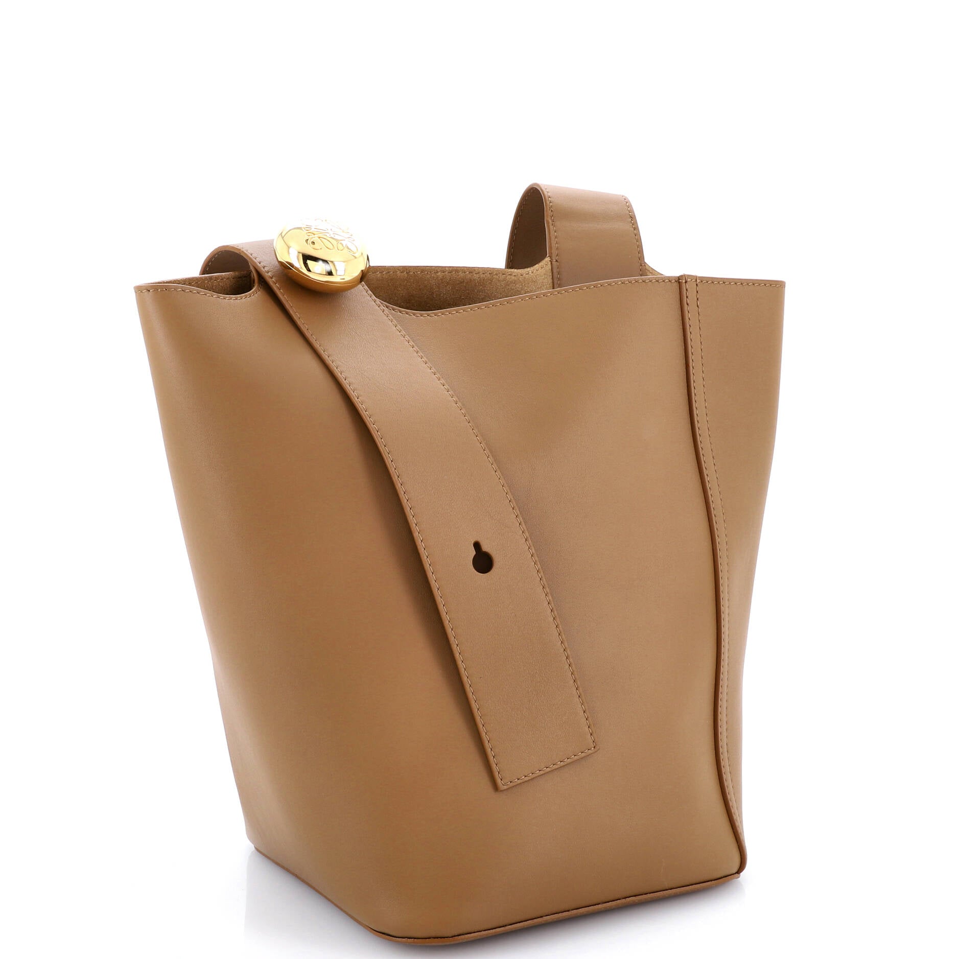Pebble Bucket Bag Leather