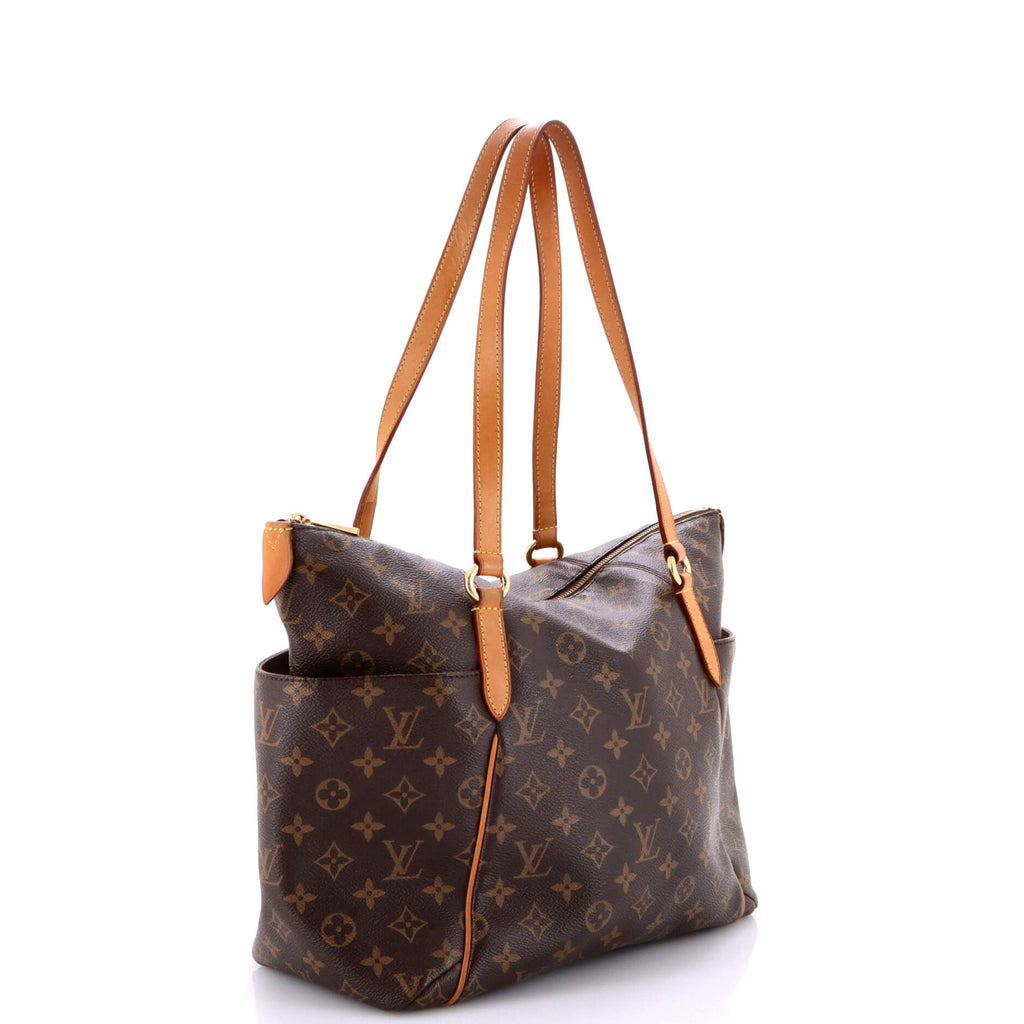 Totally Handbag Monogram Canvas MM