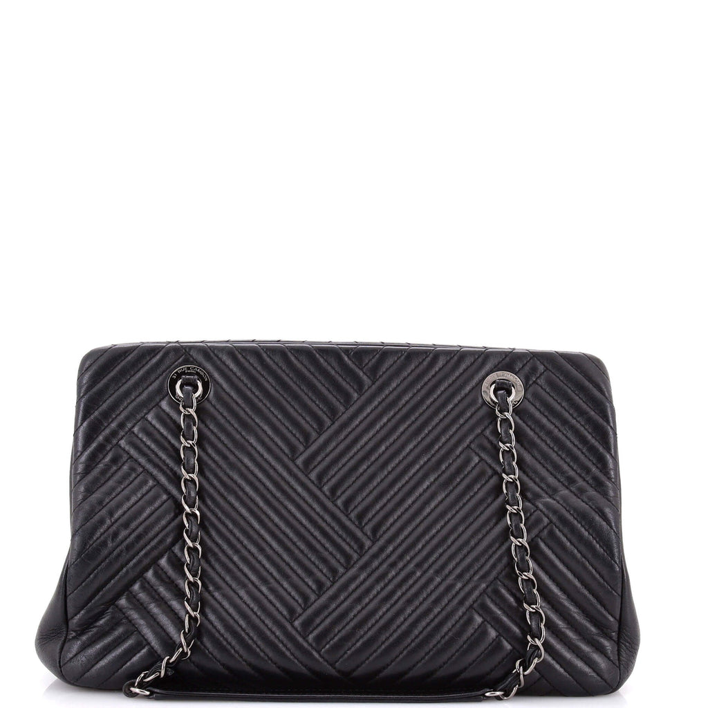 CC Crossing Tote Chevron Lambskin Large