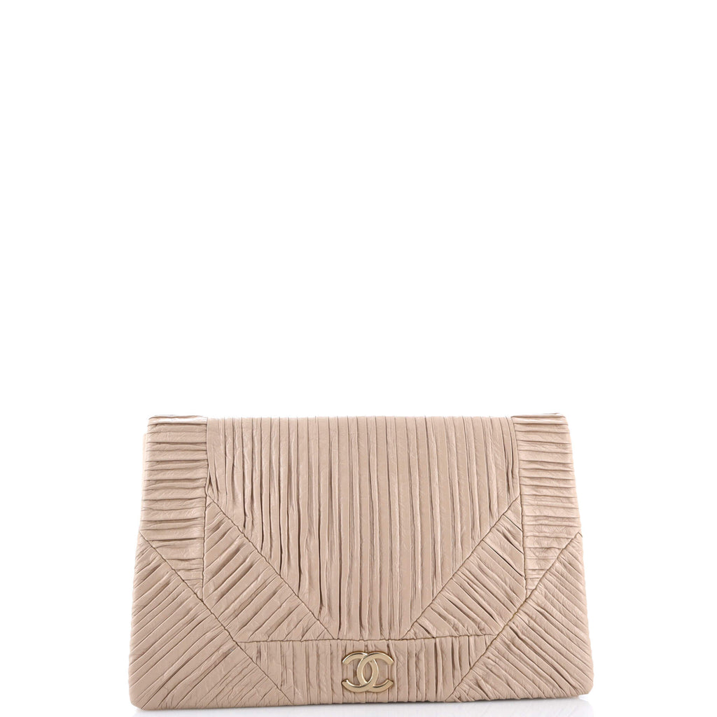 Coco Pleats Flap Clutch Pleated Crumpled Calfskin Medium