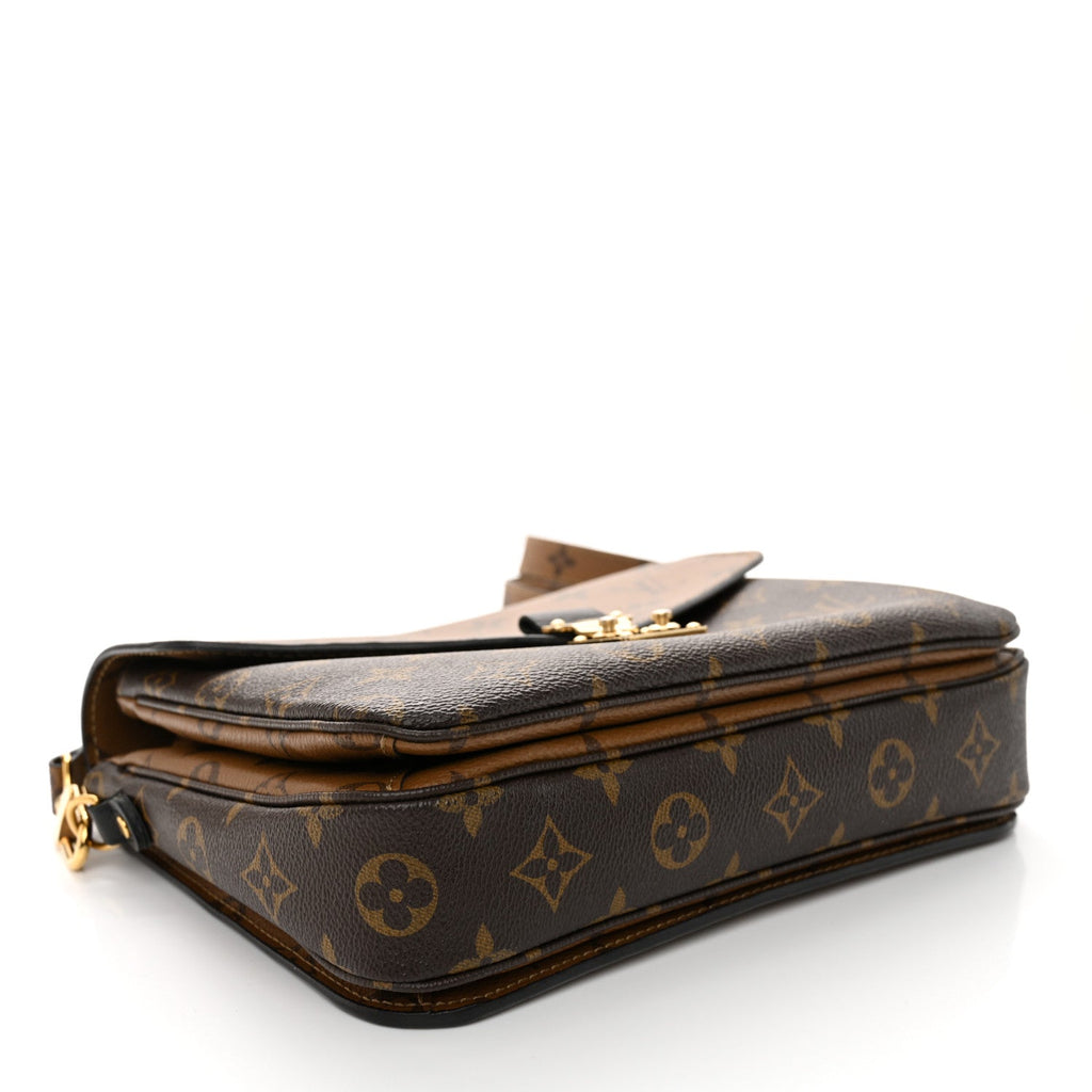 Reverse Monogram Pochette Metis