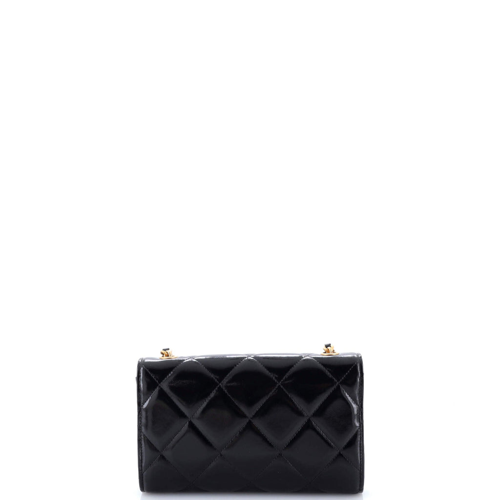 CC Medallion Wallet on Chain Quilted Shiny Lambskin