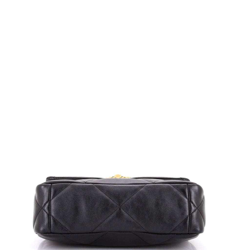 19 Flap Bag Quilted Leather Medium
