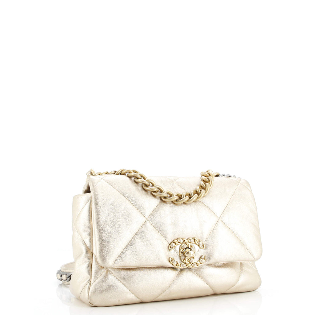 19 Flap Bag Quilted Leather Medium