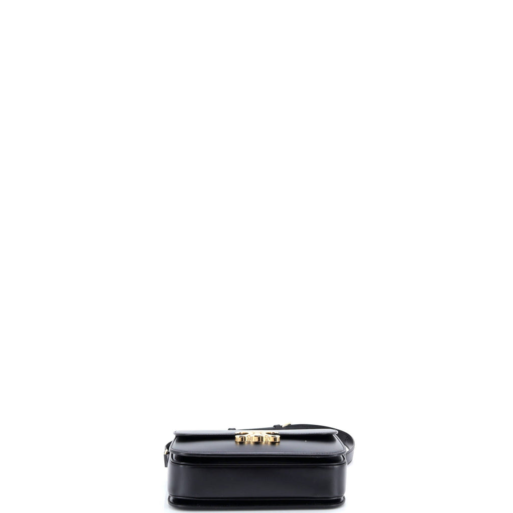 Triomphe Shoulder Bag Smooth Calfskin Medium