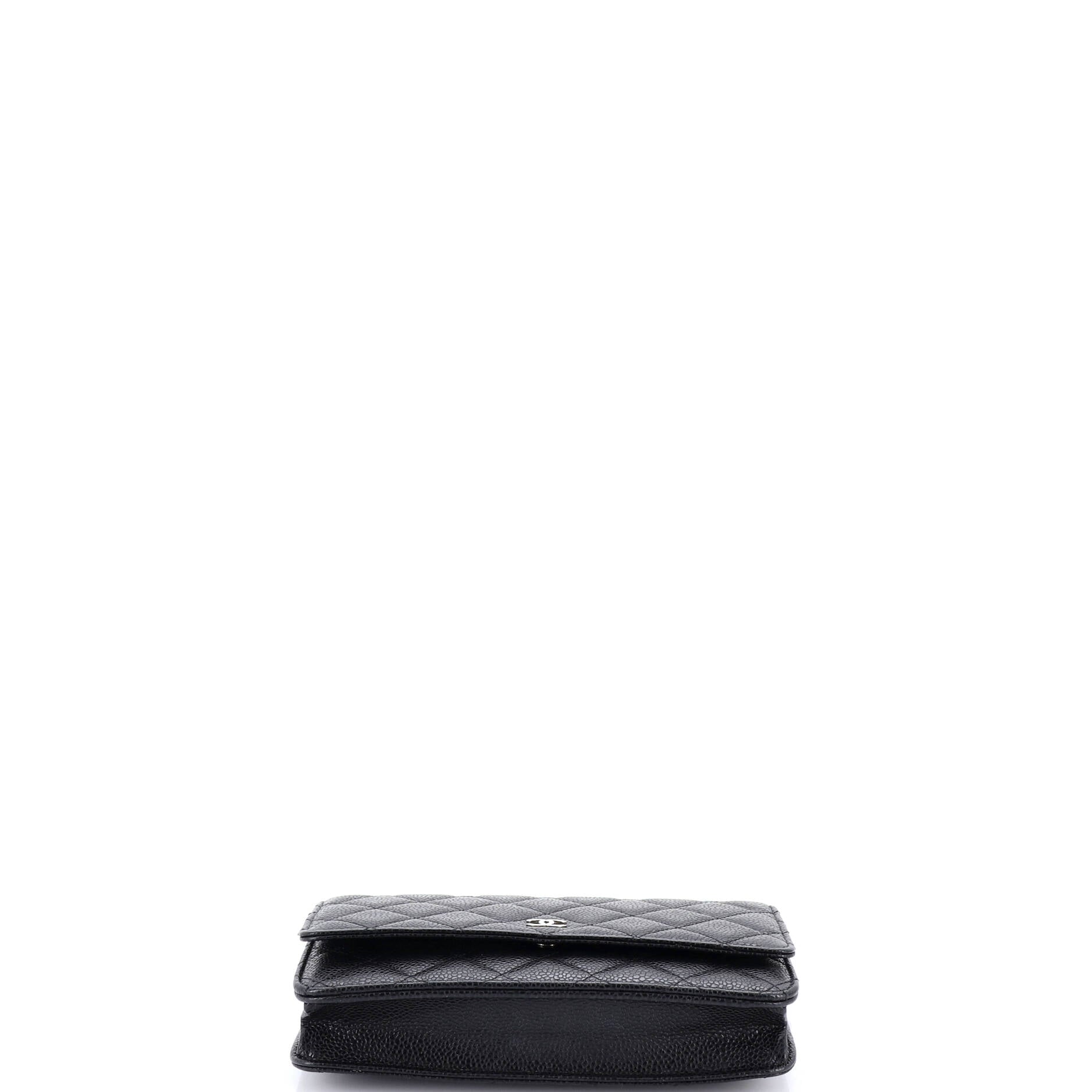 Wallet on Chain Quilted Caviar