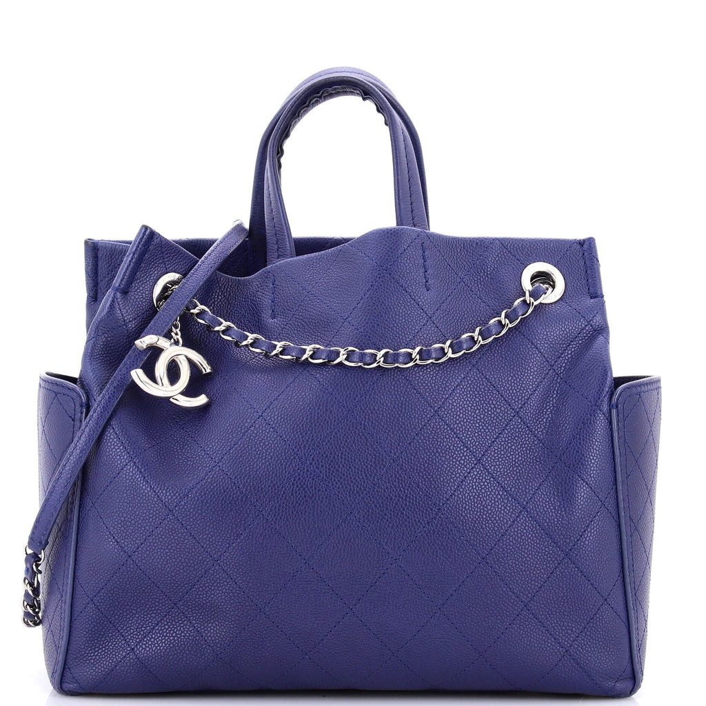 CC Pocket Tote Quilted Caviar Medium