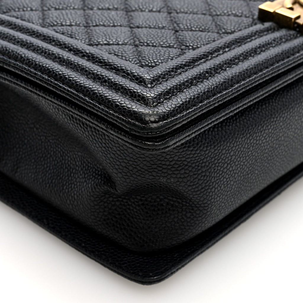 Caviar Quilted New Medium Boy Flap Black