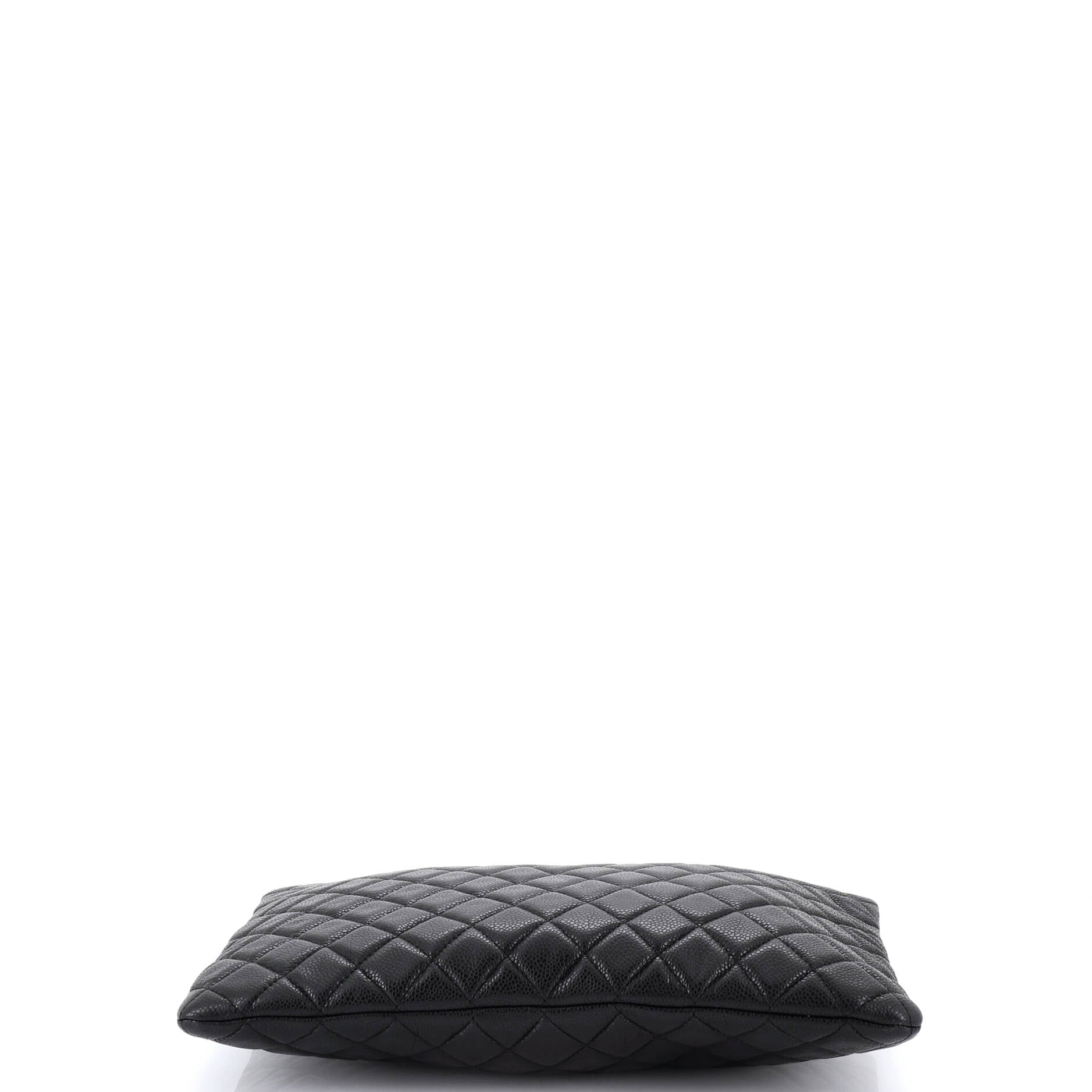O Case Clutch Quilted Caviar Large