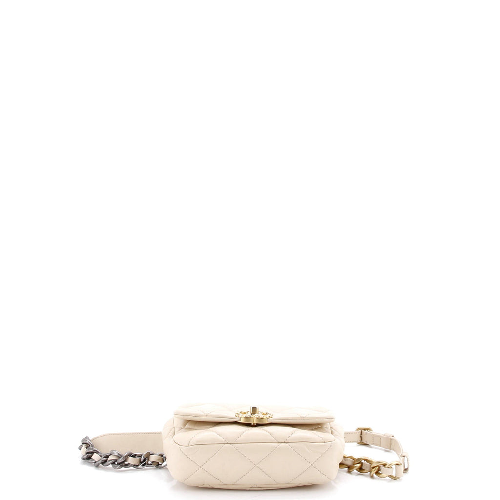 19 Belt Bag Quilted Leather