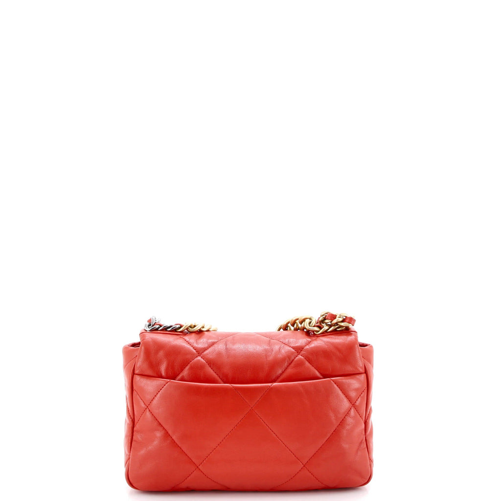 19 Flap Bag Quilted Leather Medium