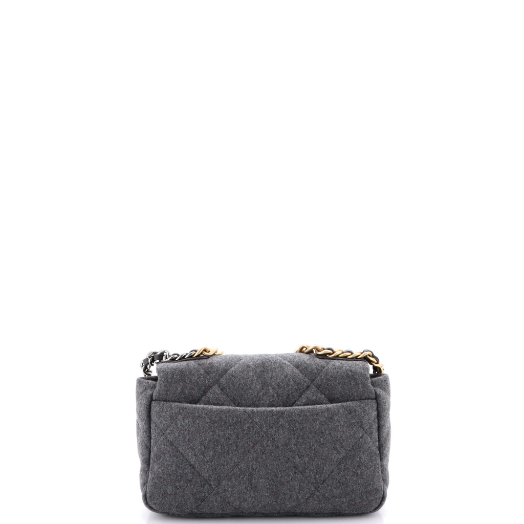 19 Flap Bag Quilted Wool Medium