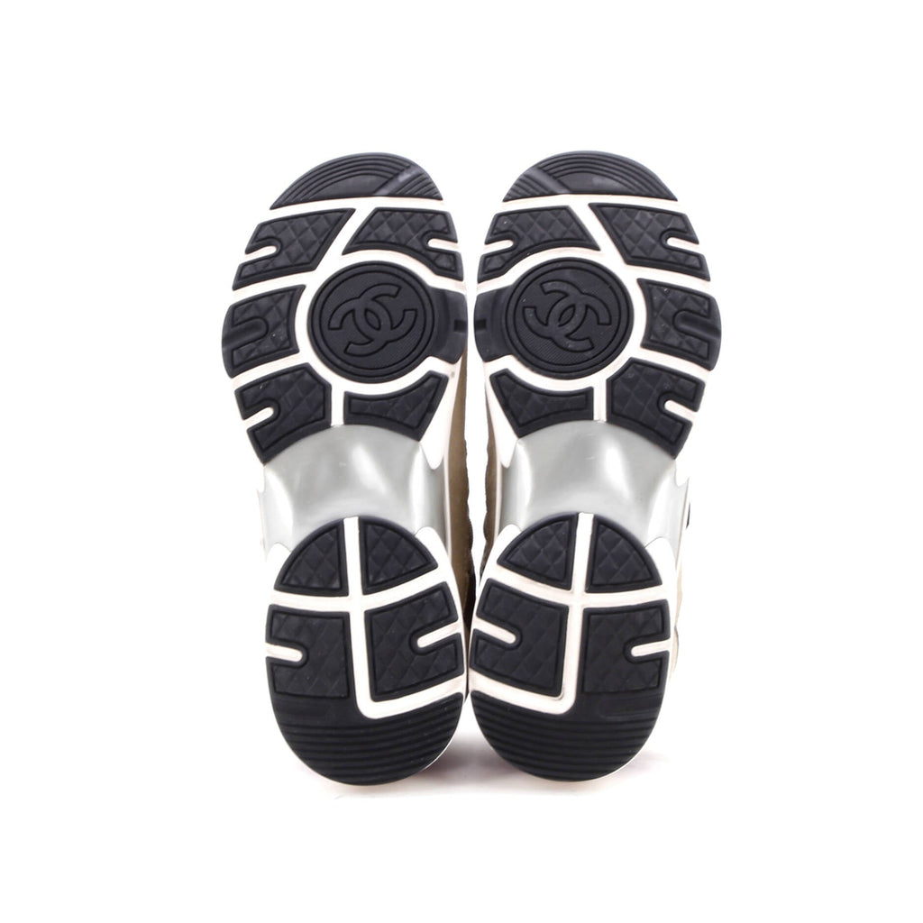 Women's CC Low-Top Sneakers Suede and Quilted Fabric