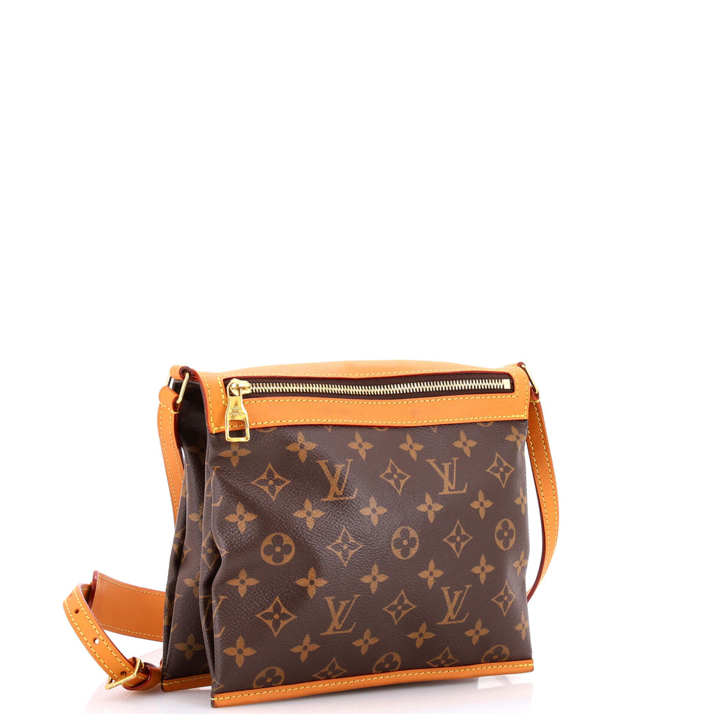 Saumur Messenger Bag Monogram Canvas PM