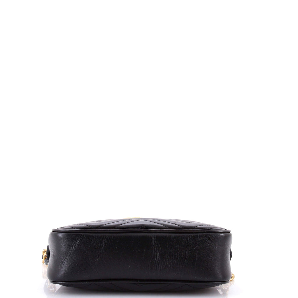 GG Marmont Shoulder Bag Matelasse Leather Small
