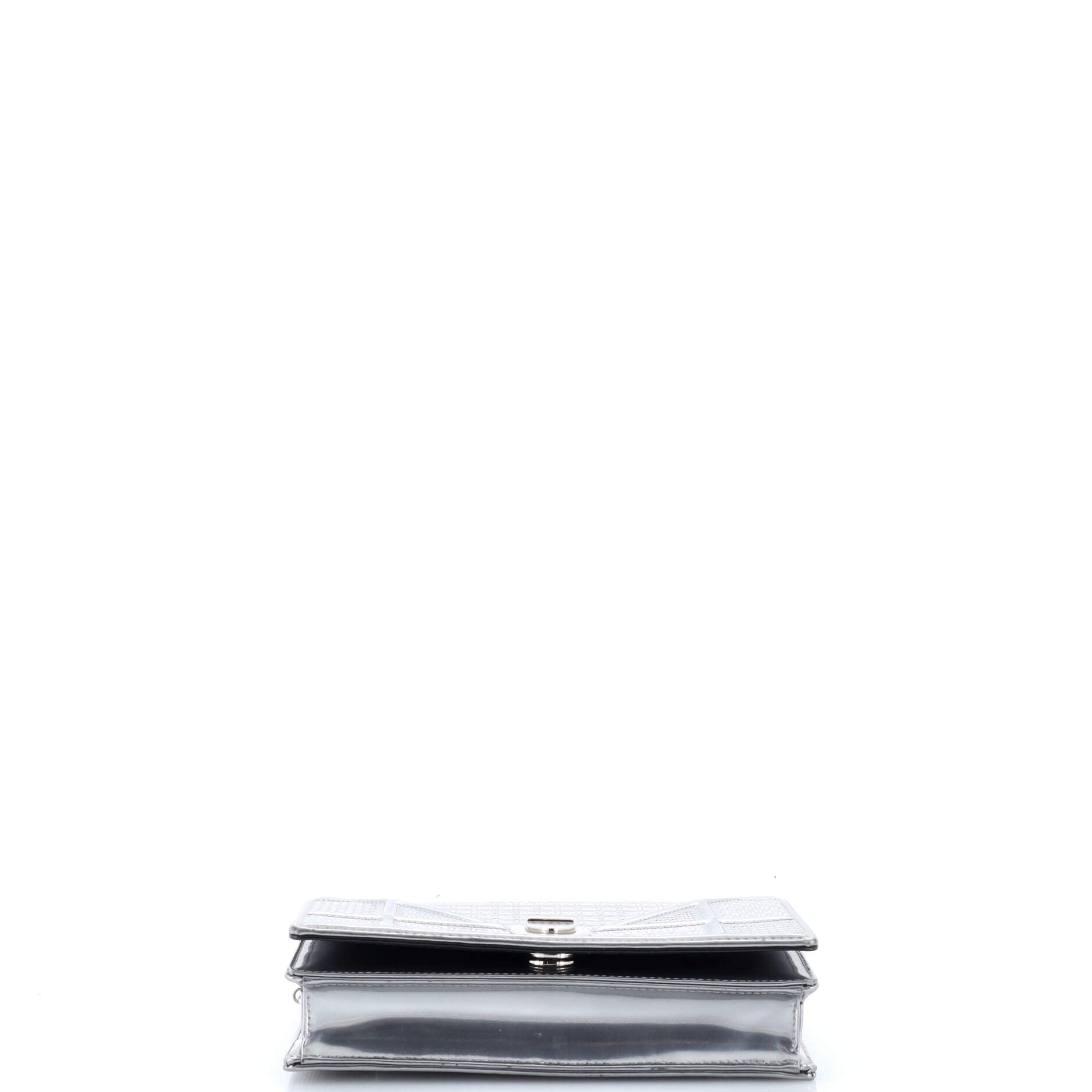 Diorama Wallet on Chain Cannage Embossed Calfskin