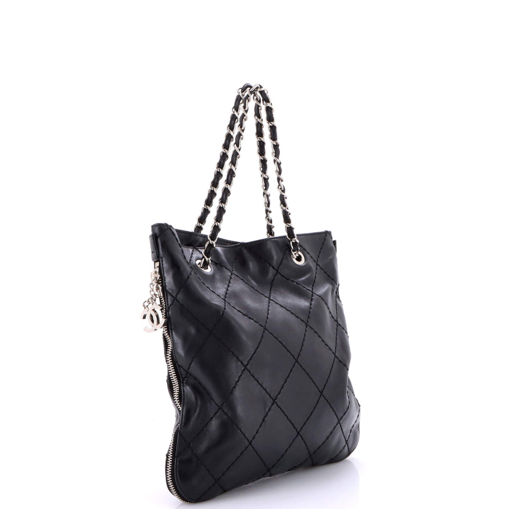 CC Charm Expandable Tote Quilted Leather Medium