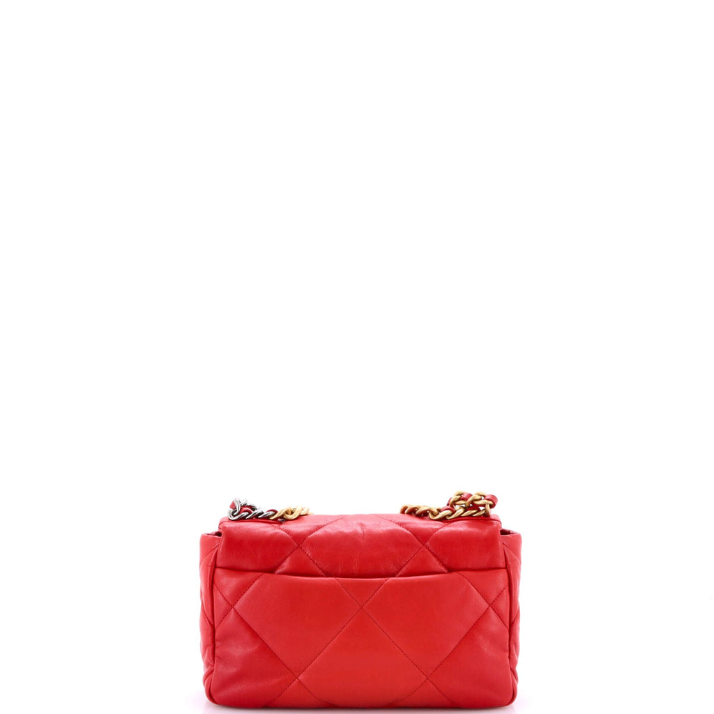 19 Flap Bag Quilted Leather Medium
