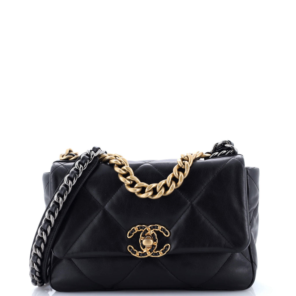 19 Flap Bag Quilted Leather Medium