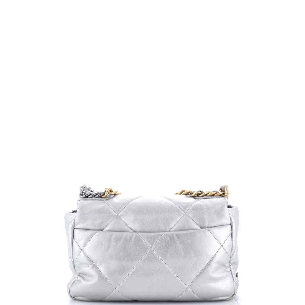 19 Flap Bag Quilted Leather Medium