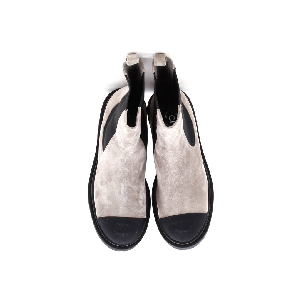 Women's CC Cap Toe Chelsea Boots Suede with Grosgrain