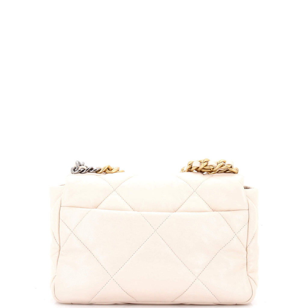19 Flap Bag Quilted Leather Medium