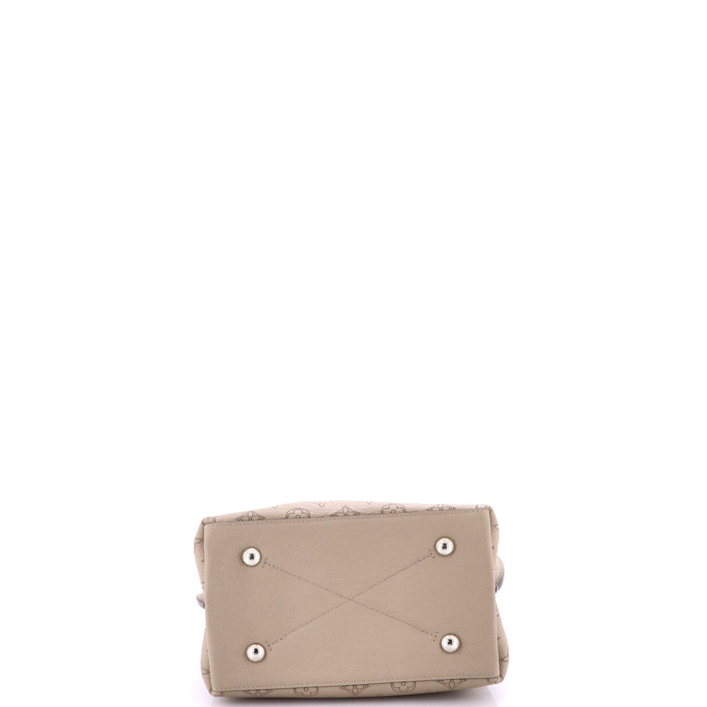 Muria Bucket Bag Mahina Leather